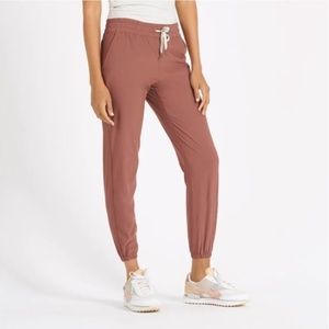 Vuori Weekend Jogger Pant Terracotta Size Medium SOLD OUT!